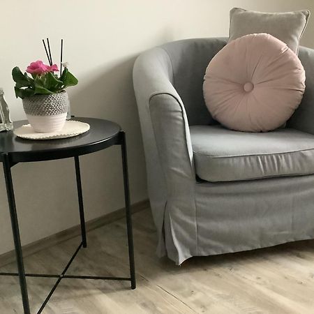 Ezuest Boroka Apartman Eger Extérieur photo